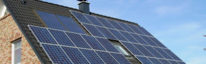panneaux solaires photovoltaïques rennes a travers toit